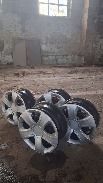 Продам комплект дисков на ауди 15×4×108