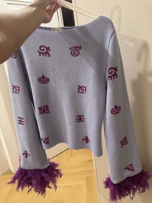 Джемпер с перьям