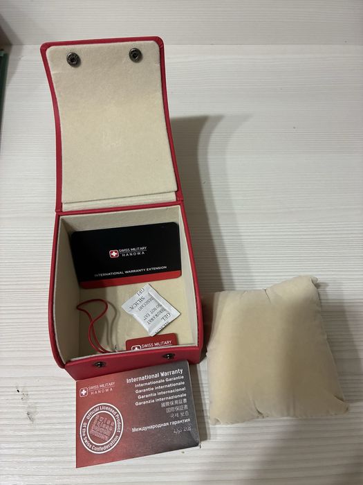 Продам часы SWISS Military HANOVA