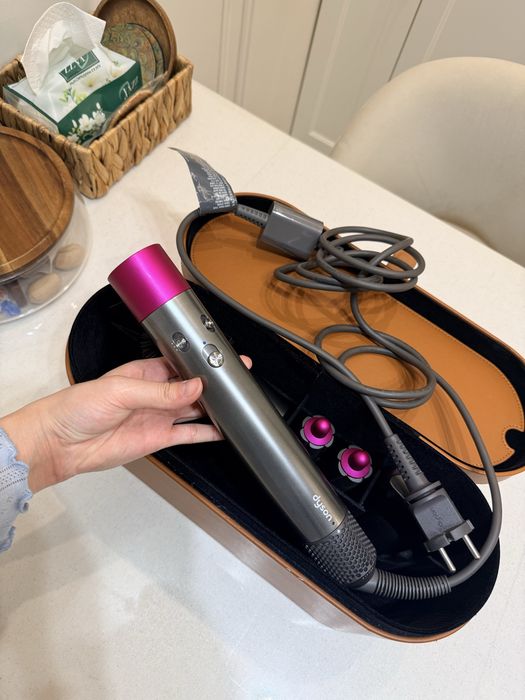 Dyson hair styler