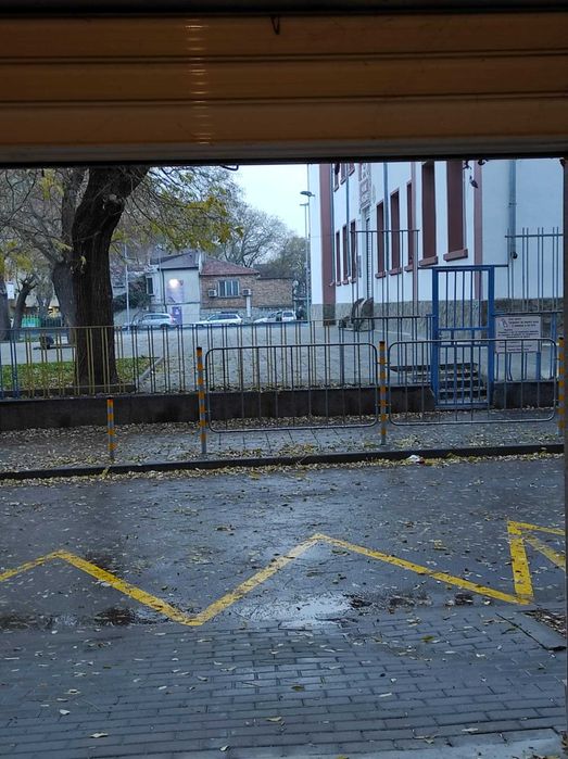 Дава се под наем Гараж / Паркомясто в Варна, Колхозен пазар - 14 кв.м за 107.1 € - Снимка #6