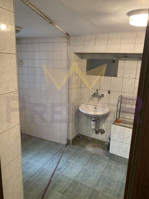 Дава се под наем Офис в Варна, Център - 75 кв.м за 700 € - Снимка #4
