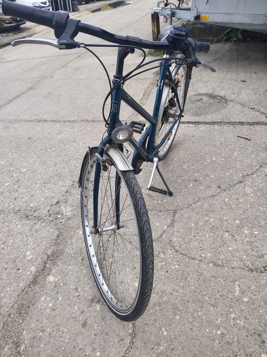 Bicicleta dama Hercules cu dublu schimbator spate. Roti pe 28.