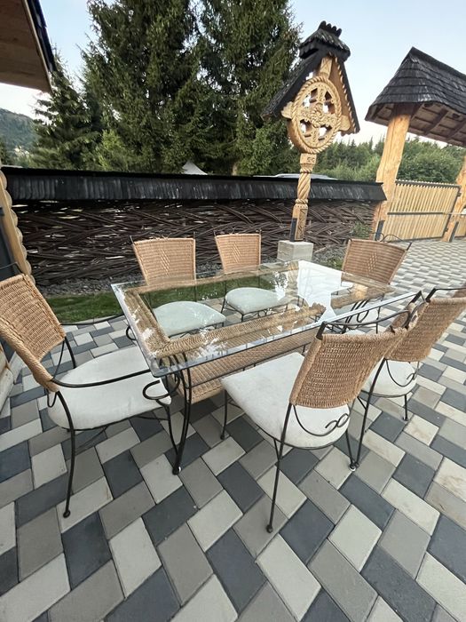 Set Elegant Masă + 6 Scaune – Ideal pentru Grădină, Terasă sau Interior