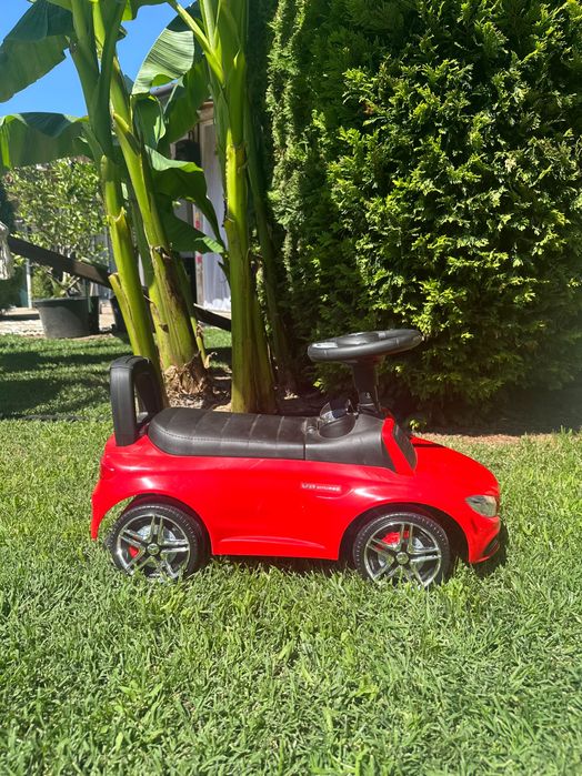 Кола за бутане Lorelli ride-on MERCEDES AMG C63 Coupe Червена