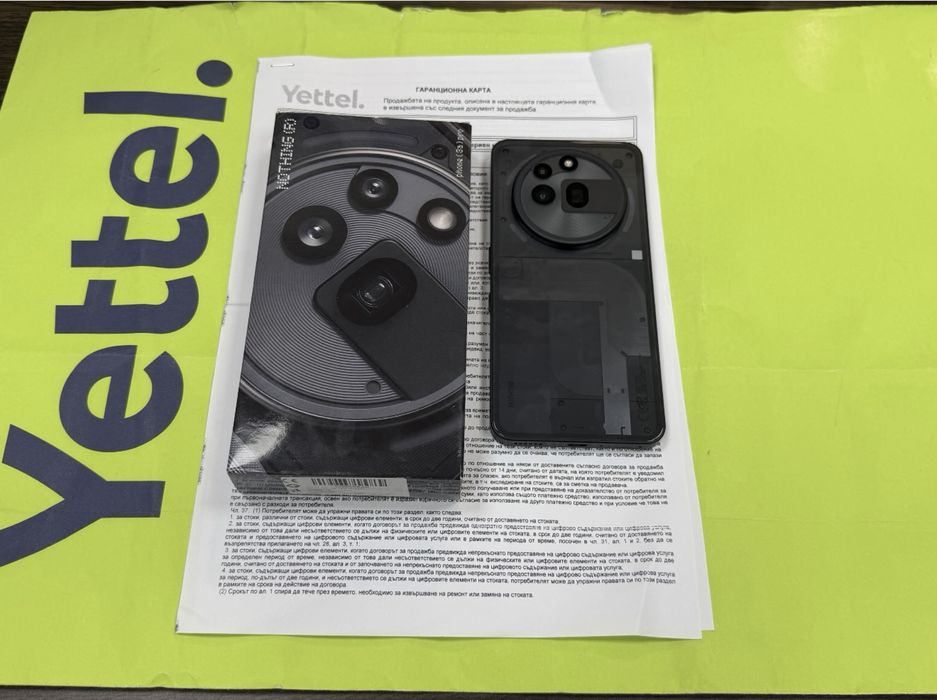 КАТО НОВ 256GB Nothing Phone 3a Pro 5G Гаранция 2028г. Black