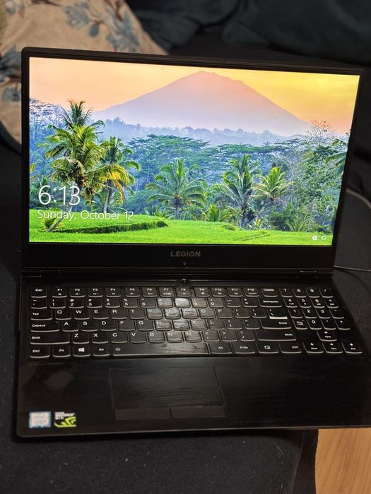 Laptop Lenovo Legion, model Y530