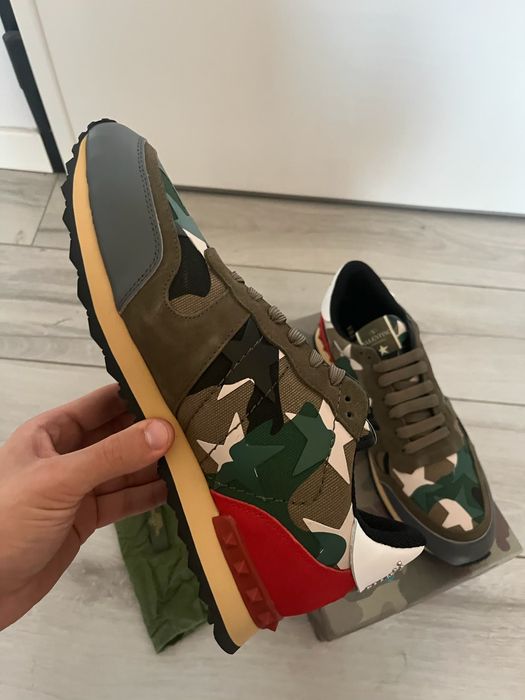 Valentino rockrunner