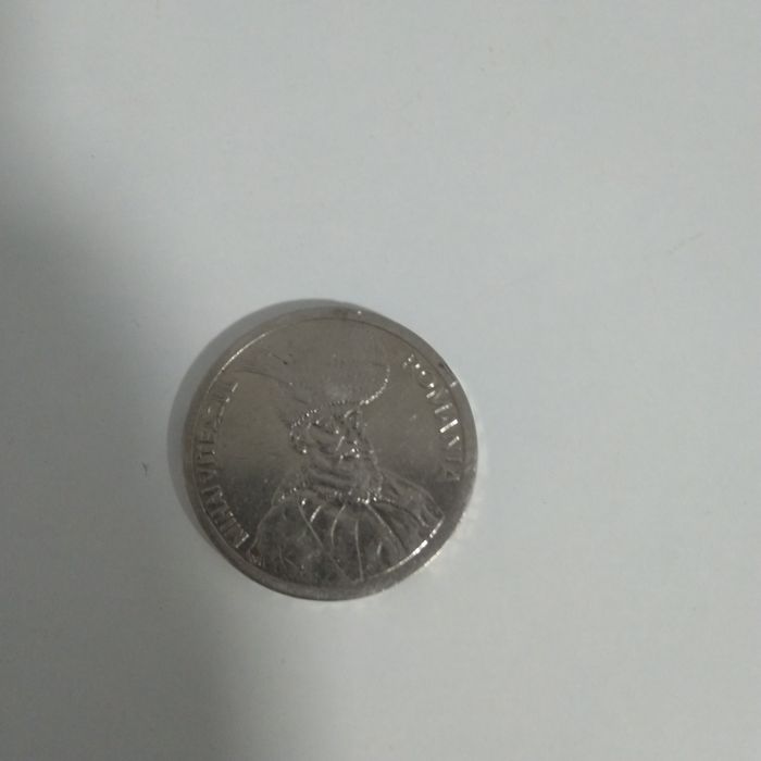 Vand moneda 100 lei