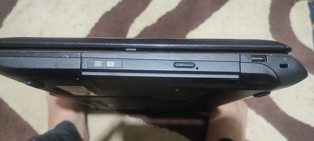Laptop Hp q utilizat i3