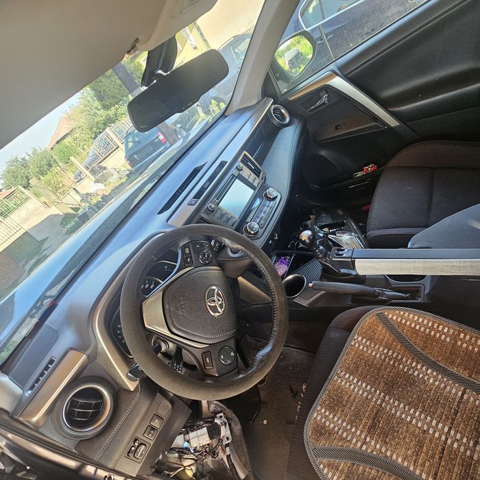 TOYOTA. RAV 4  2014г 4.0 дизел на части само!