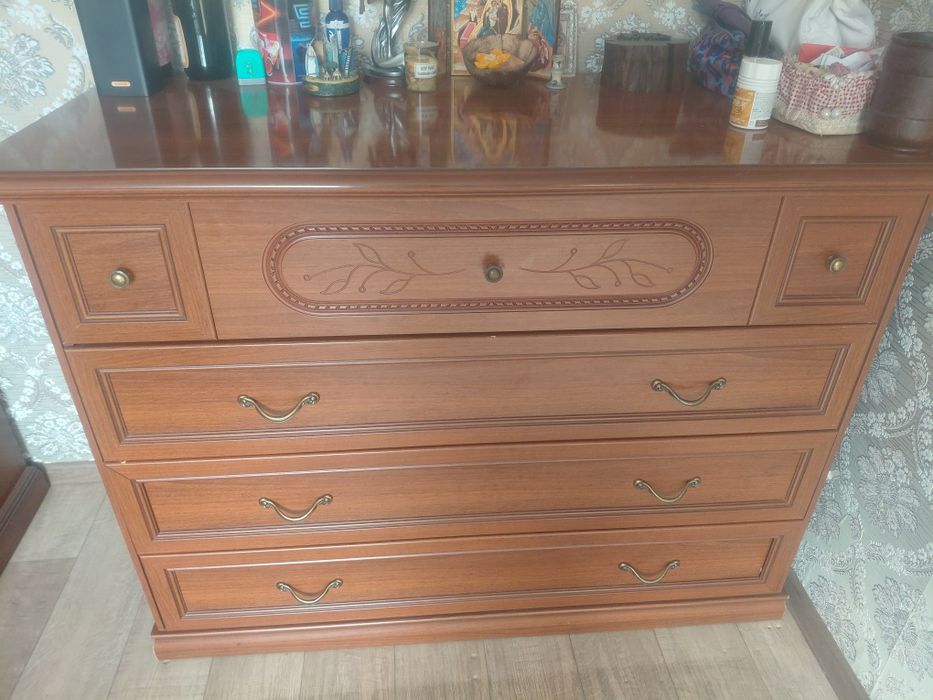 Спальный гарнитур