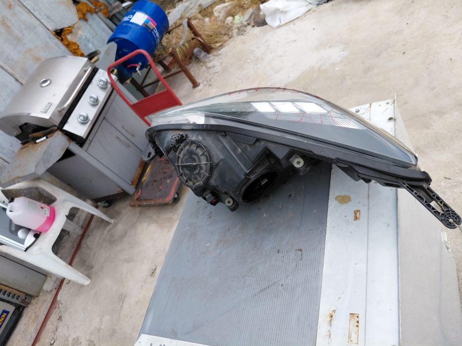 Десен фар за Opel Insignia 2008 2013
