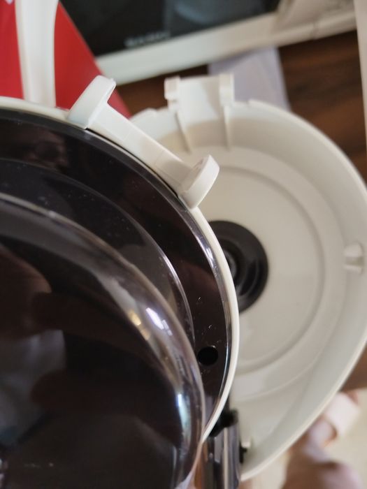 Термос с помпа Tefal