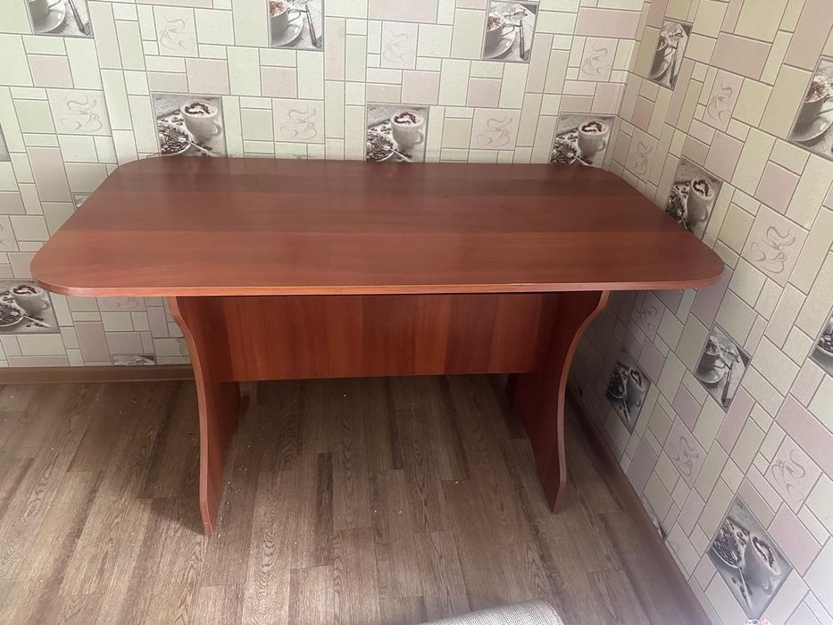 Стол кухонный 135×65 см