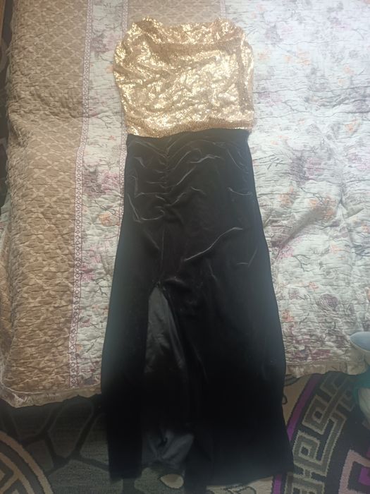 Продам срочно платья