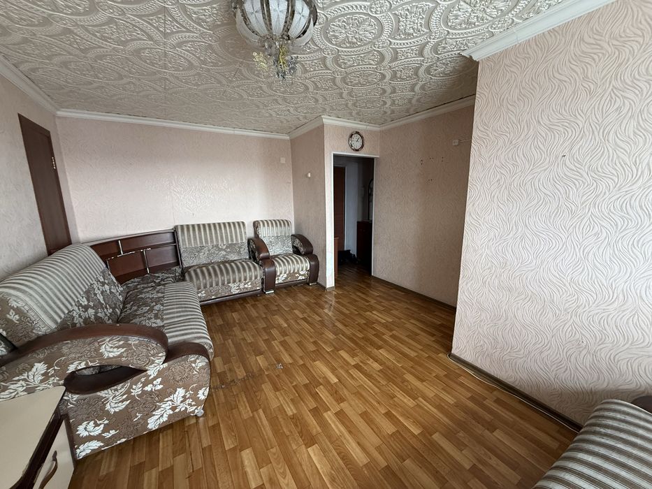 Продам 2 комн квартиру Джамбула 55