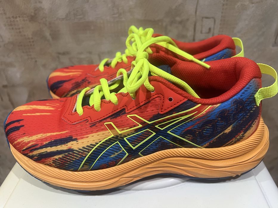 Детски маратонки ASICS