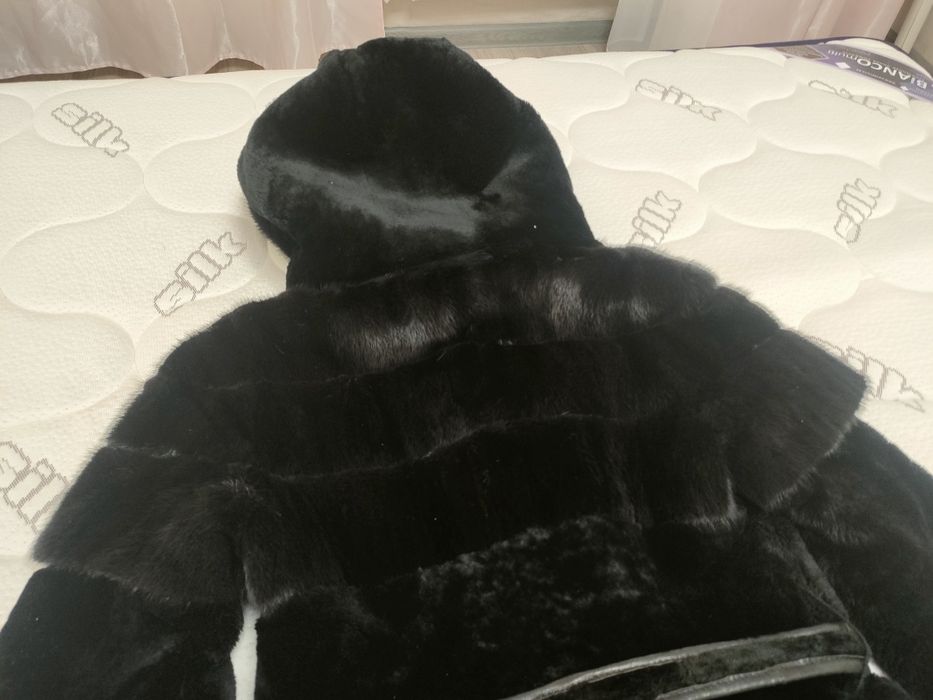 Продам мутоновую шубу