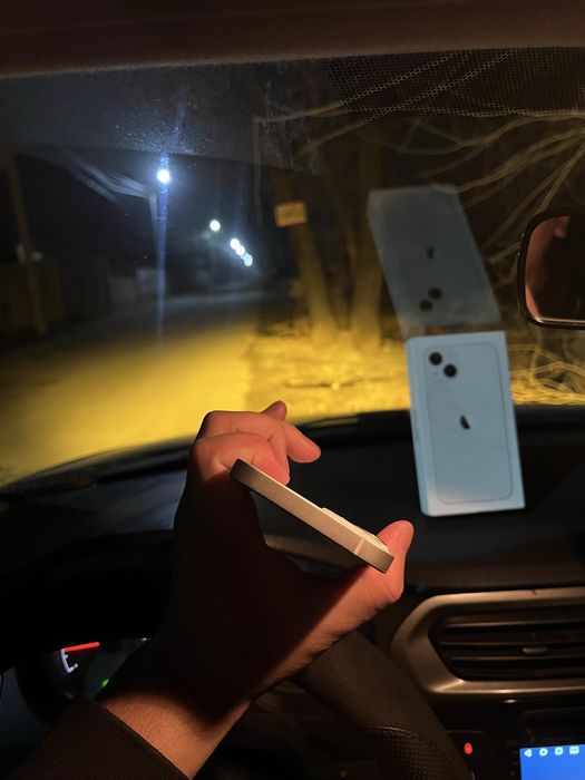 Айфон 13/128гб.