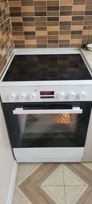 Электрическая плита HANSA