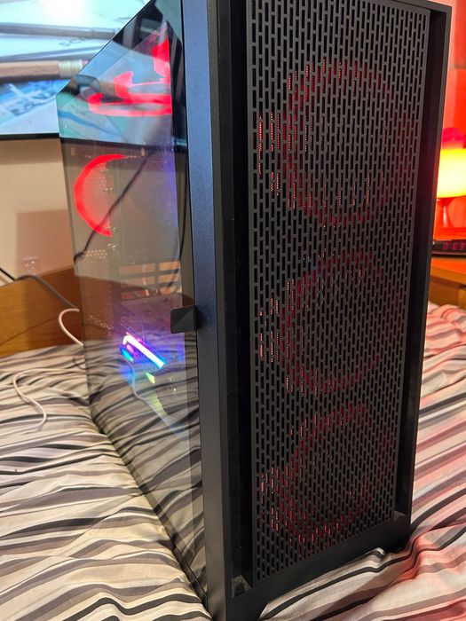 Геймърски Ryzen 7 5800X/RTX 2080 Super 8gb/16gb рам/Nvme+SSD 2tb/Top RGB