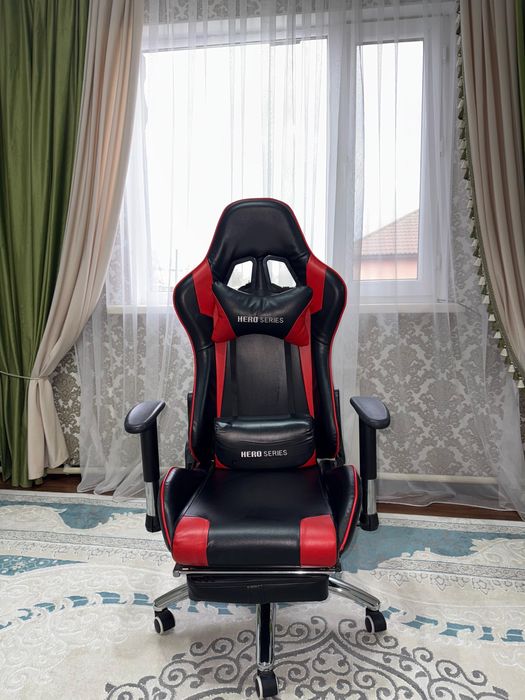 Продам игровое кресло