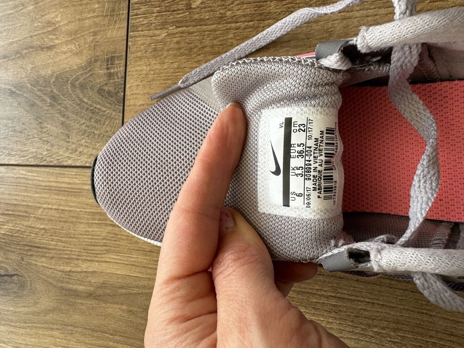 Маратонки Nike светло сиви