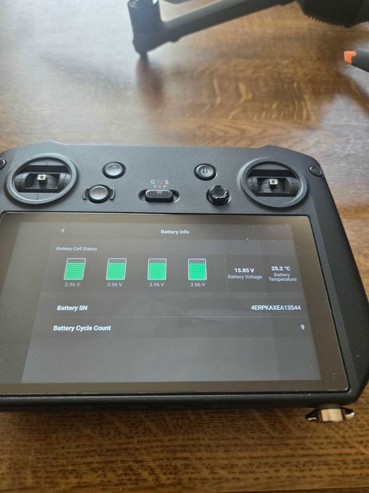 DJI Mavic 3 Pro Cine Premium Combo – 1TB SSD, Apple ProRes, DJI RC Pro – като нов