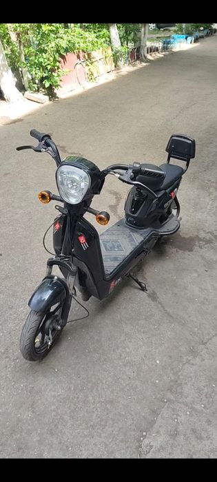 Продам скутер состаяние нормалное