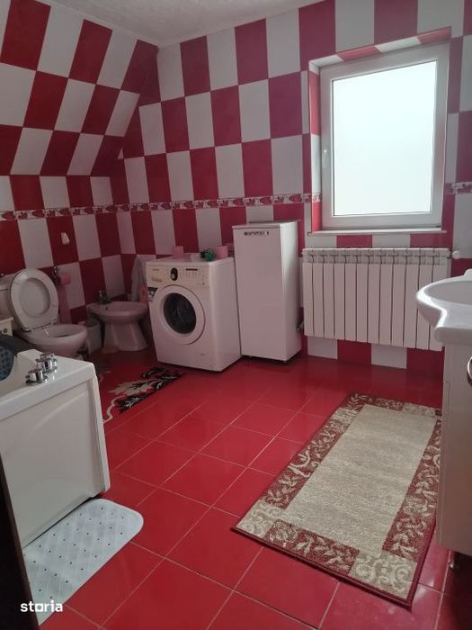 Casa S+P+1+M , zona Ford , teren 329 mp