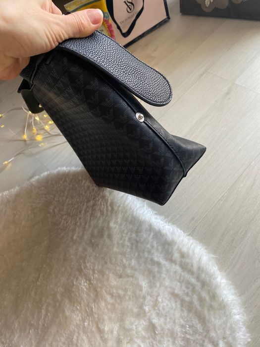 Geanta cosmetica Armani.Piele.