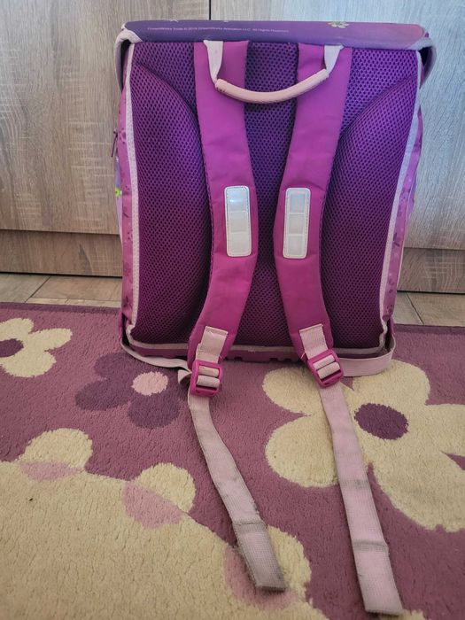 Ученическа раница тролчетата