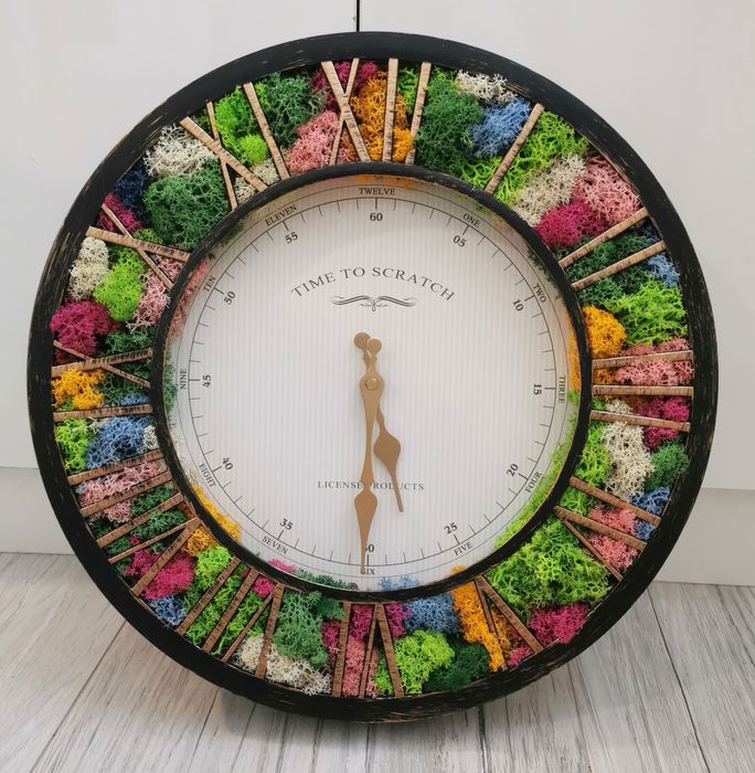 Стенен часовник с естествен скандинавски мъх (40 см диаметър)