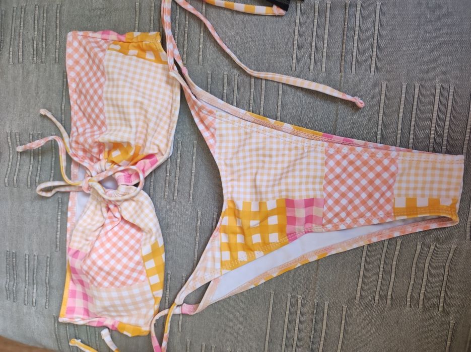 Бански костюм и долнища на бански