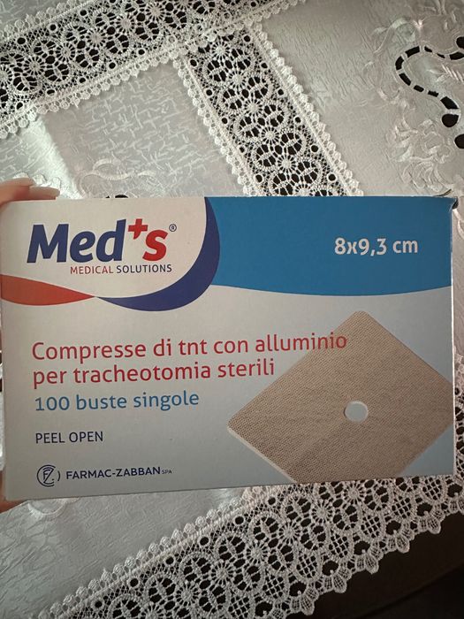 Pansamente pentru traheostoma