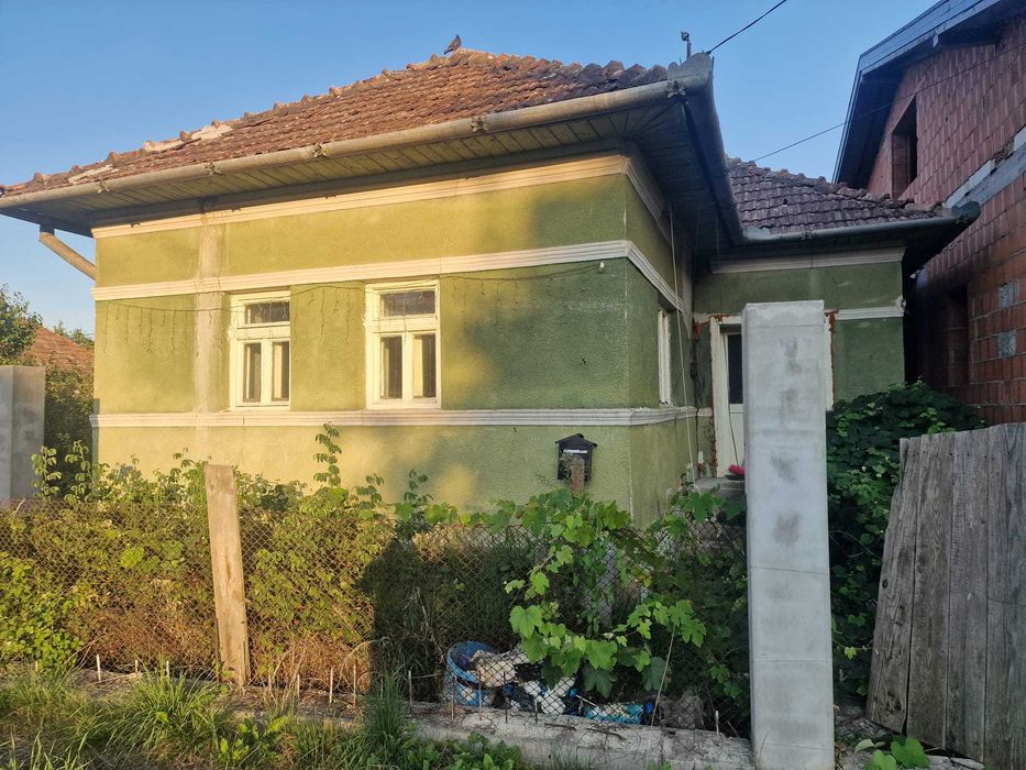 Vand casa la rosu in Sic ideal agropensiune