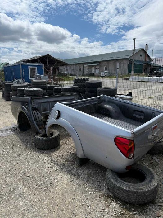 Dezmembrez Mitsubishi L200 2.5 diesel 2010-2014