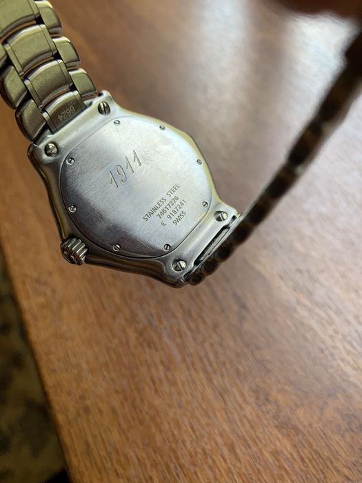 Продам швейцарские оригинальные часы