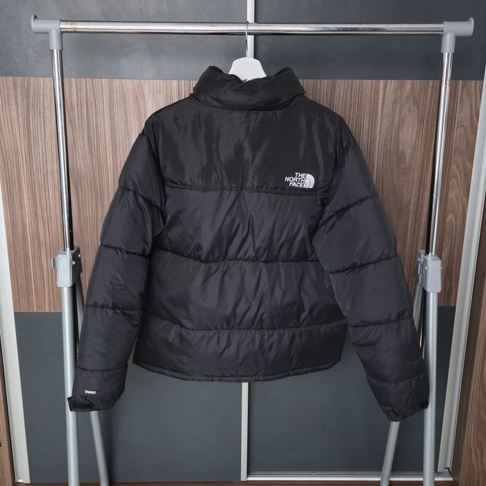 Geaca Puffer The North Face 700