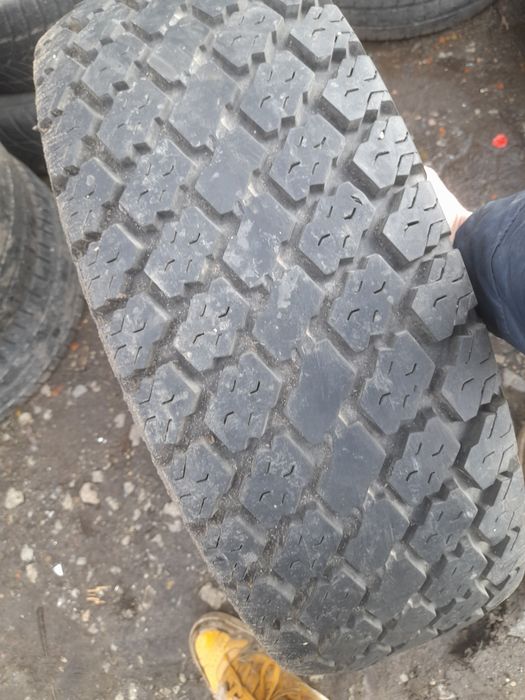 Vand 1 anvelopa 30×9.50 R 15 LT BUN fără defecte