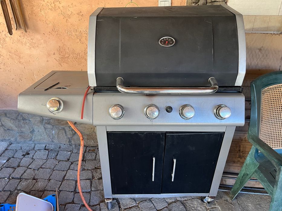 Газово барбекю. Цена 90€