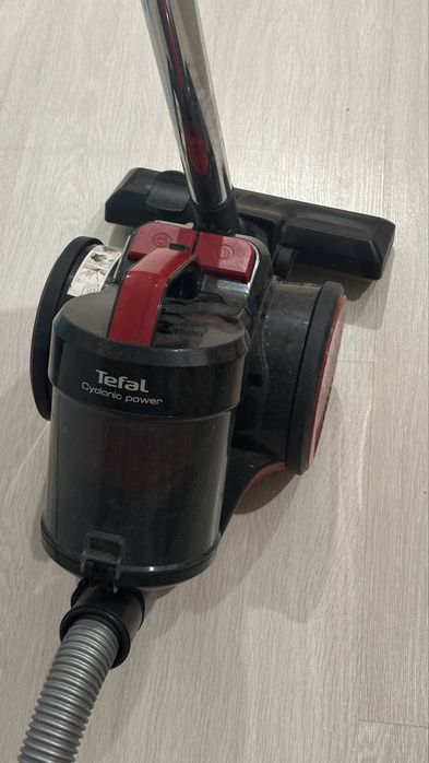 Продам пылесос срочно