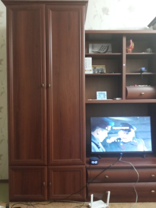 Продам стенку б/у недорого