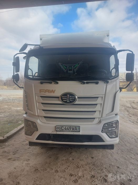 Faw furgon sotiladi wichay chacman mator qoyilgan yangi mator