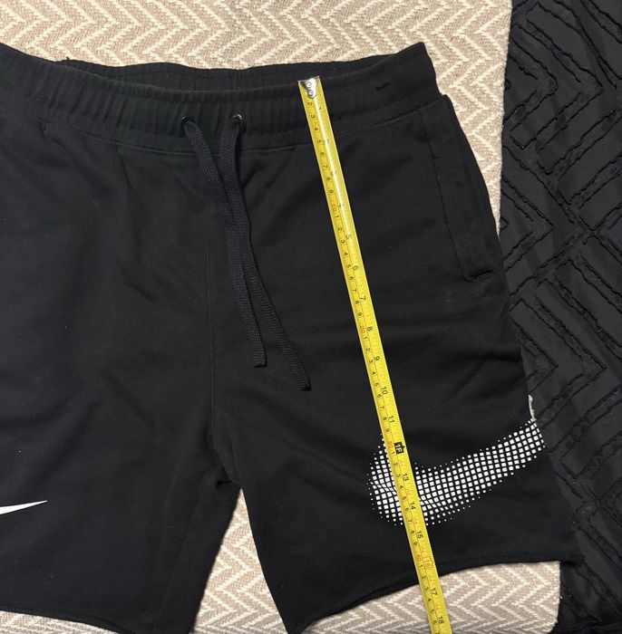 Nike Swoosh къси панталони