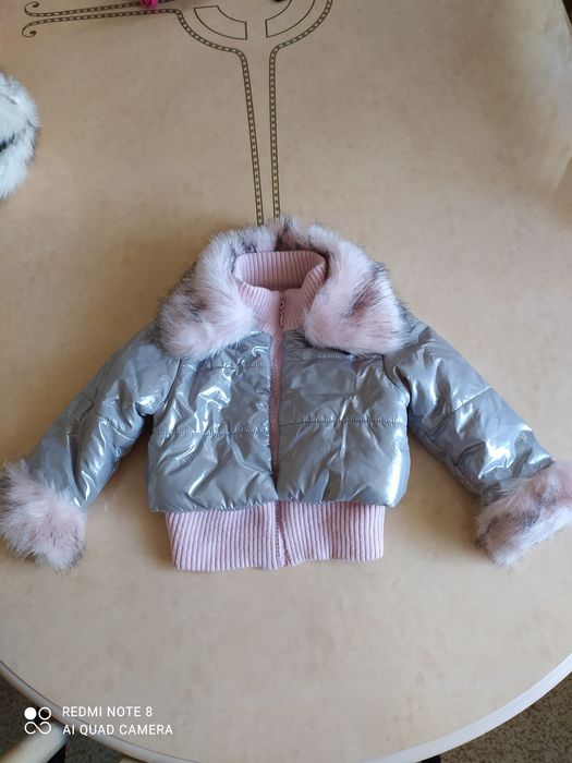 Продам куртку детскую