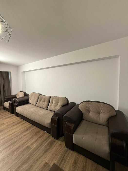 Set canapea + fotoliu – confortabile, stare foarte bună