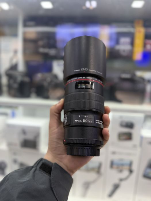 Canon Ef 100 mm f2.8 is usm