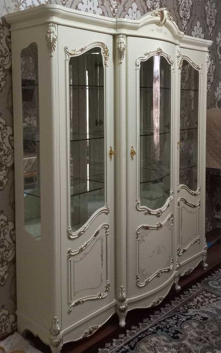 Фабричная мебель Сервант